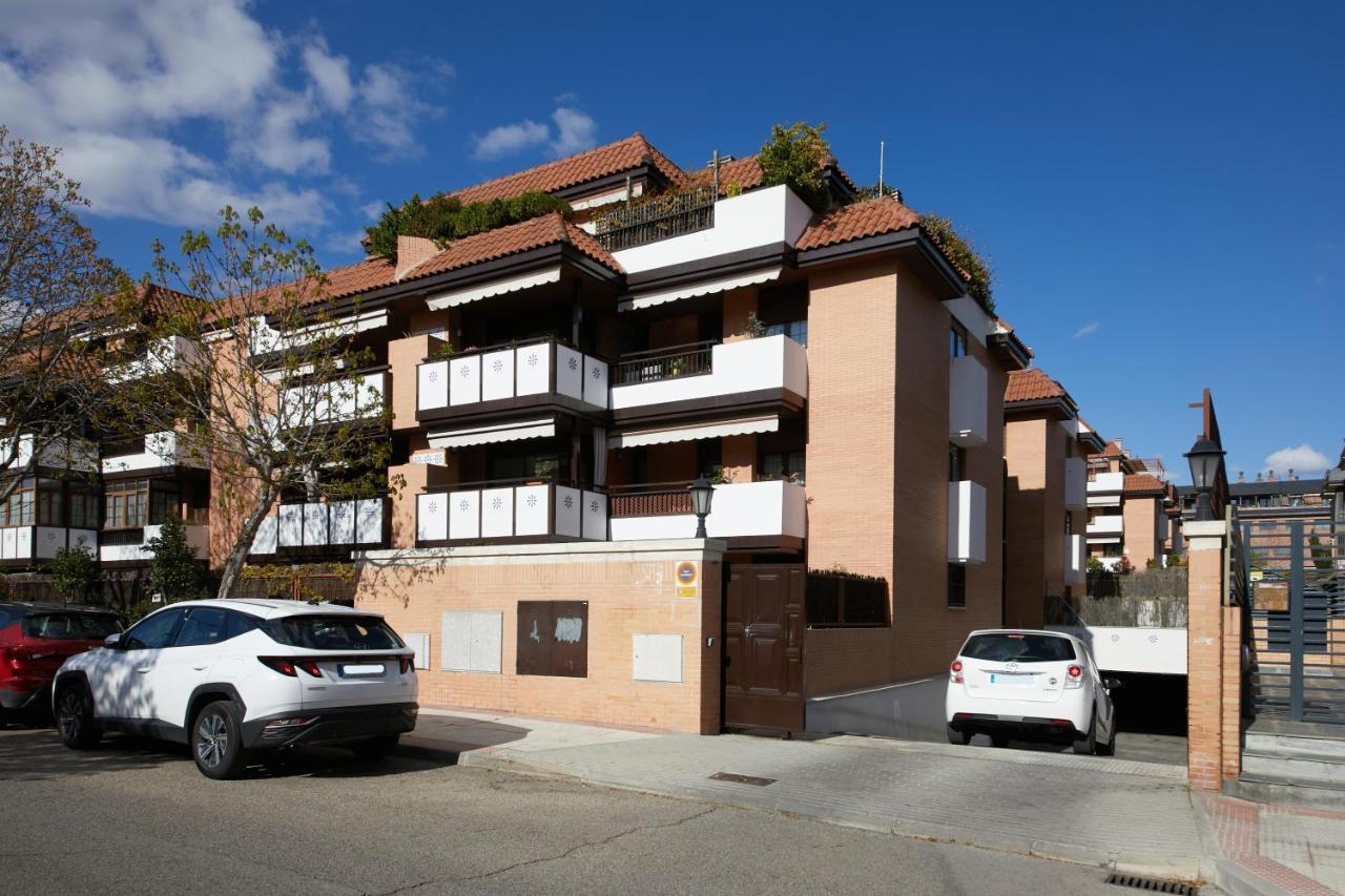 Apartamento Las Rozas Village Esterno foto